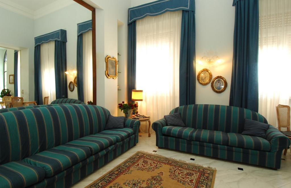Grande Albergo Quattro Stagioni Rieti Exterior foto